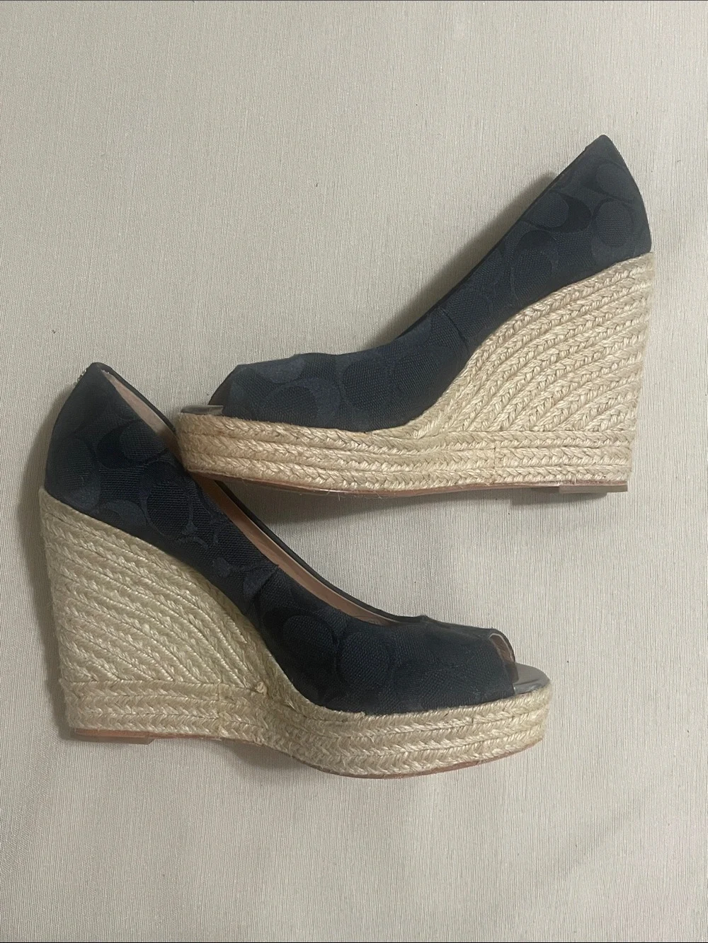 Coach pumps wedge neutral